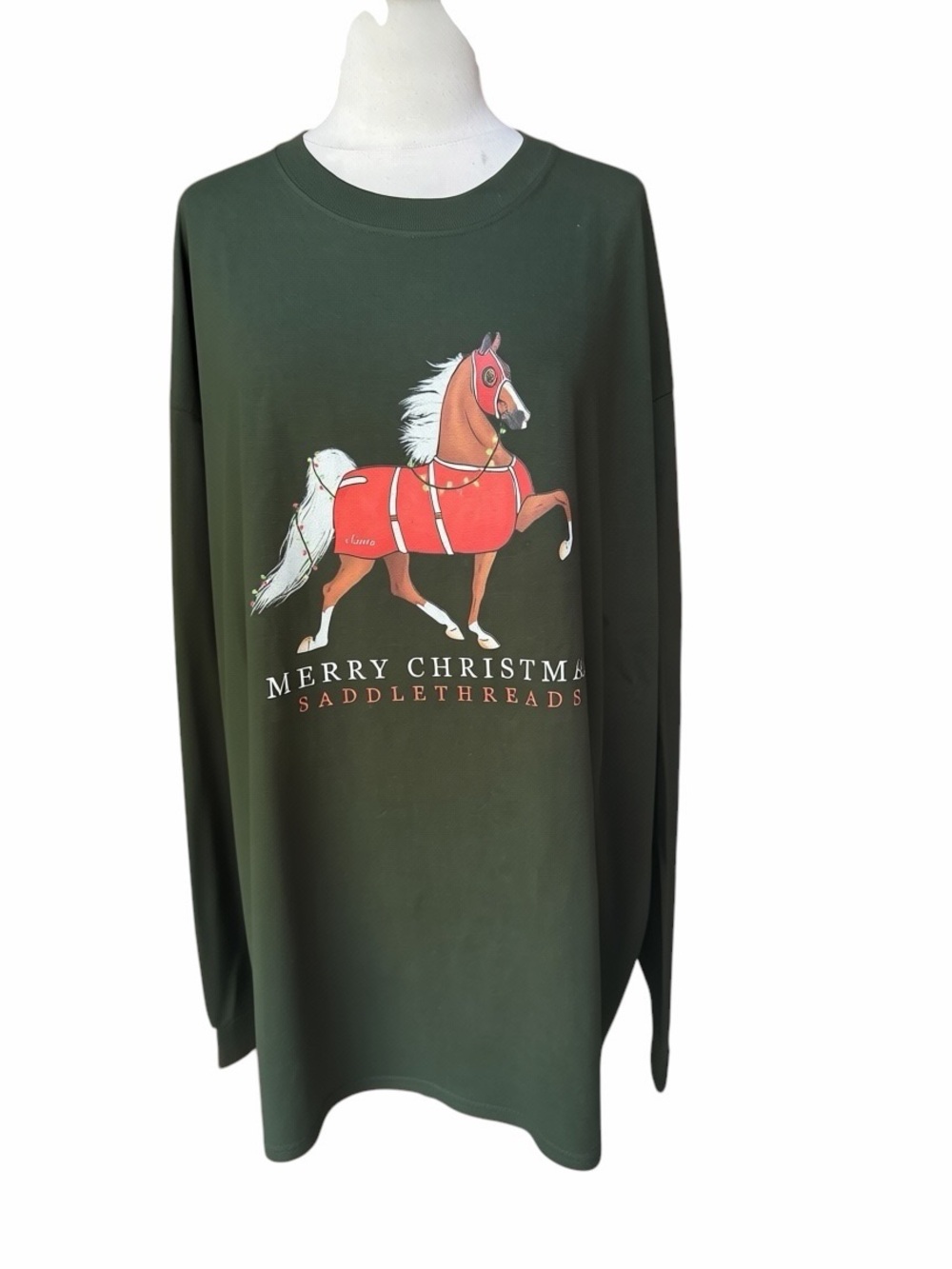NWOT Gildan Ultra Cotton Saddlethreads “Merry Christmas”‎ Long Sleeve Tee
